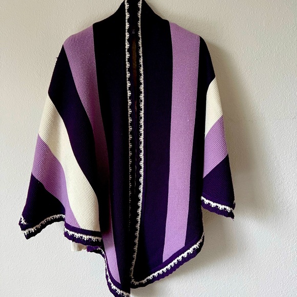 Wool Shawl - Picture 1 of 3